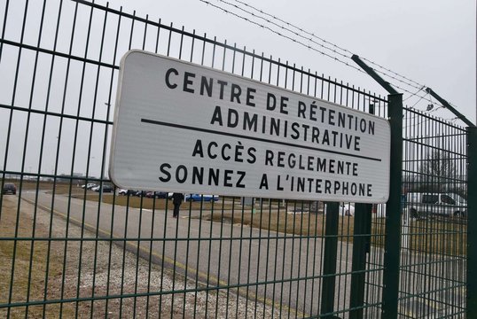 Migration : cinq pays de l’UE préparent des centres de retour hors d’Europe